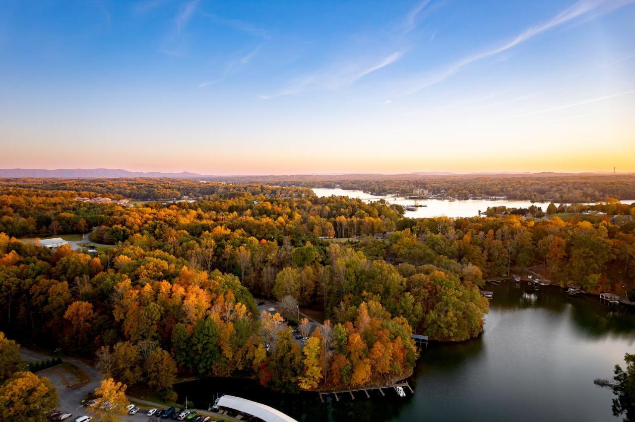 Halesford Harbour Resort Moneta Exterior foto